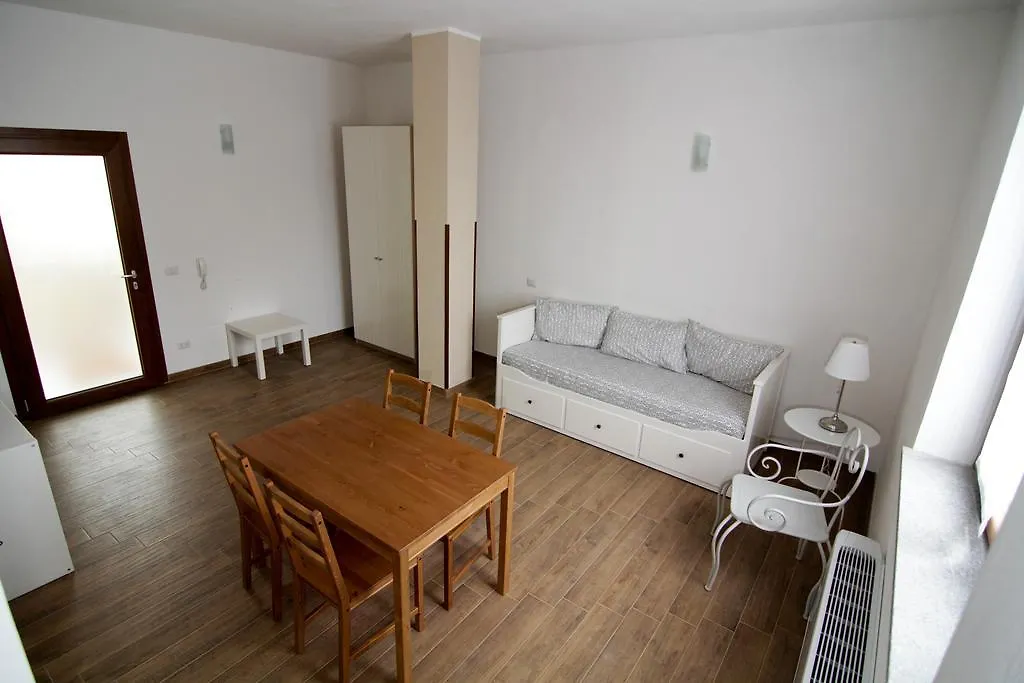 Çiftlik konaklama Agriturismo Cascina Della Fontana Lodi İtalya