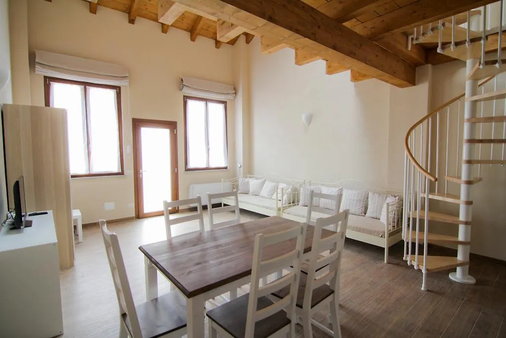 Agriturismo Cascina della Fontana Lodi 0*,  Italia