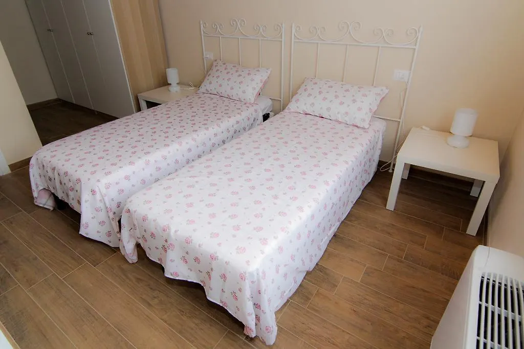 Agriturismo Cascina della Fontana Lodi 0*,  Italia